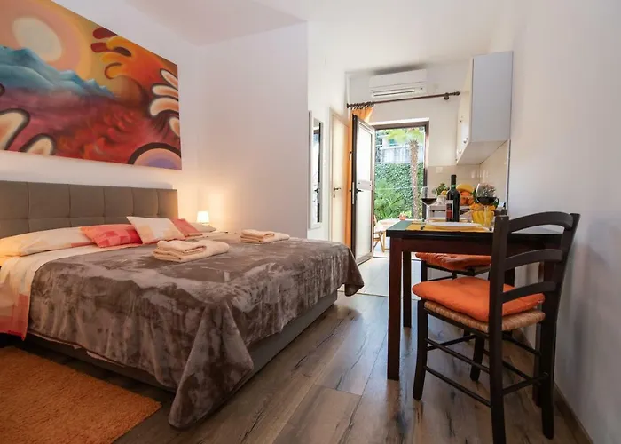 Studio Apartman Tasha